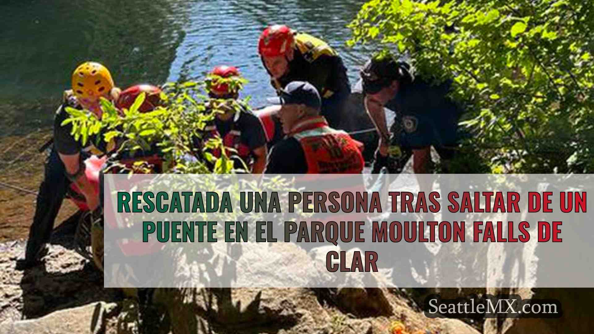 Rescatada una persona tras saltar de un