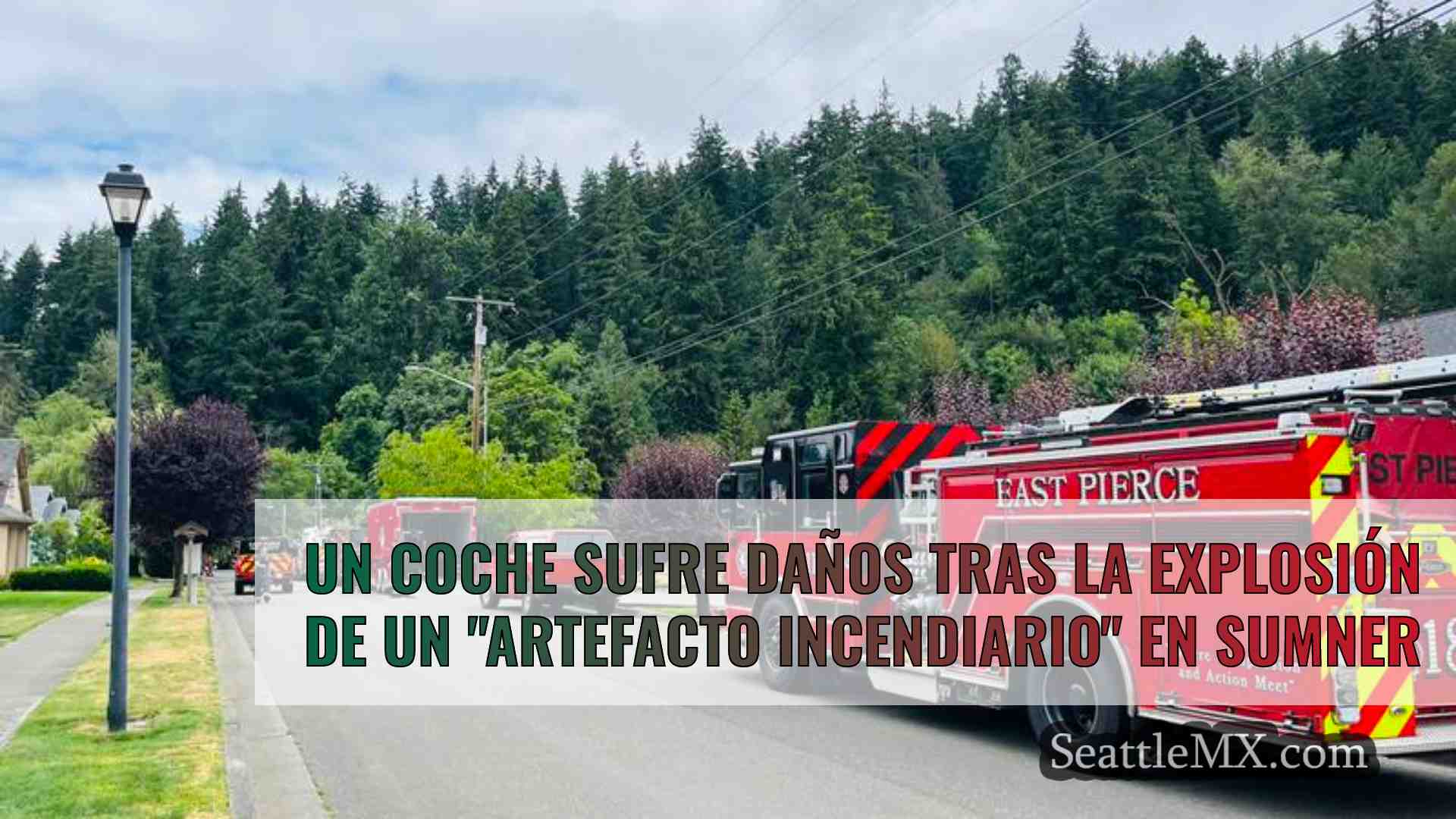 Un coche sufre daños tras la explosión