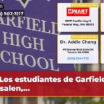 Los estudiantes de Garfield HS salen…